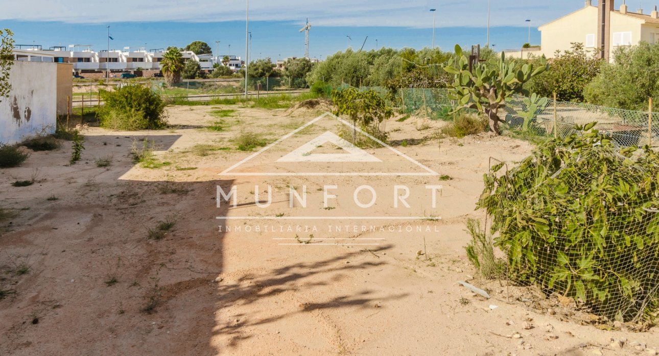 Resale - Plots -
San Javier