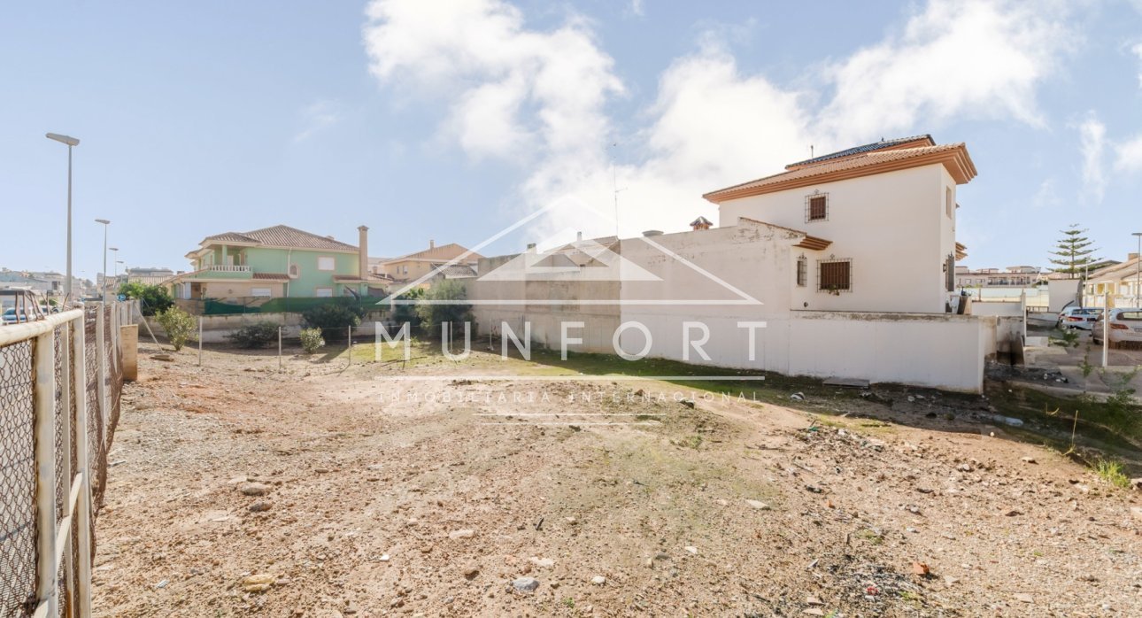 Resale - Plots -
San Javier