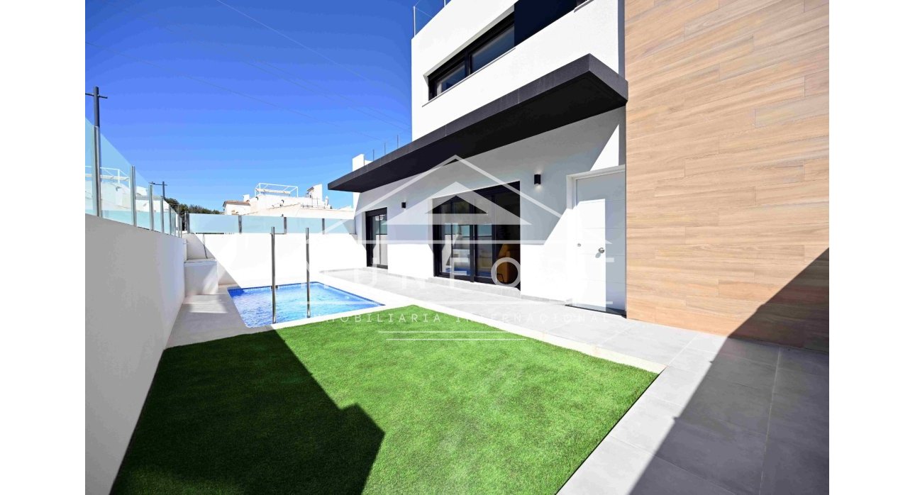 Resale - Semi-detached -
Orihuela Costa - Villamartin