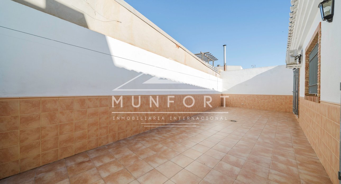 Resale - Terraced Houses -
Balsicas