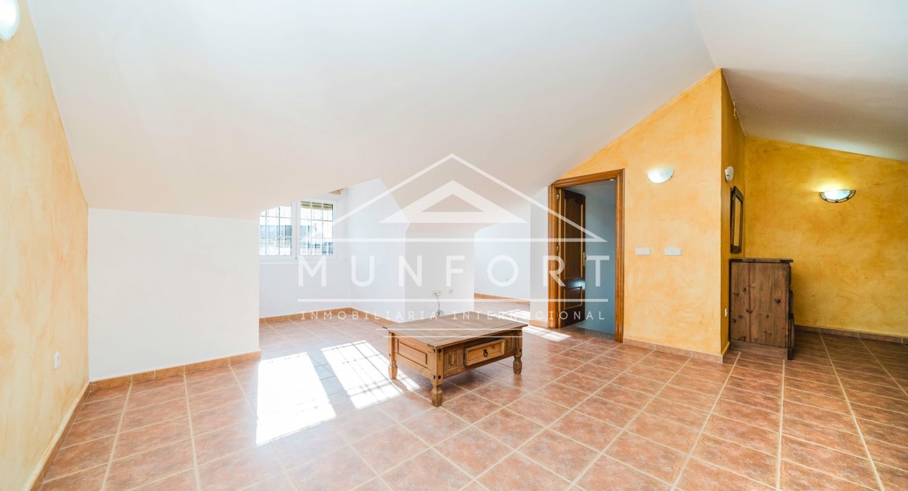 Resale - Terraced Houses -
Balsicas