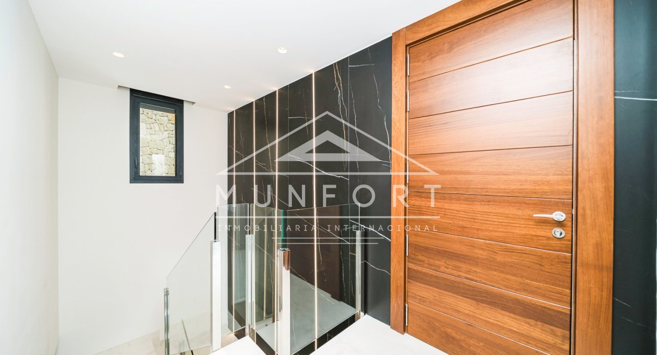 Resale - Terraced Houses -
Benidorm