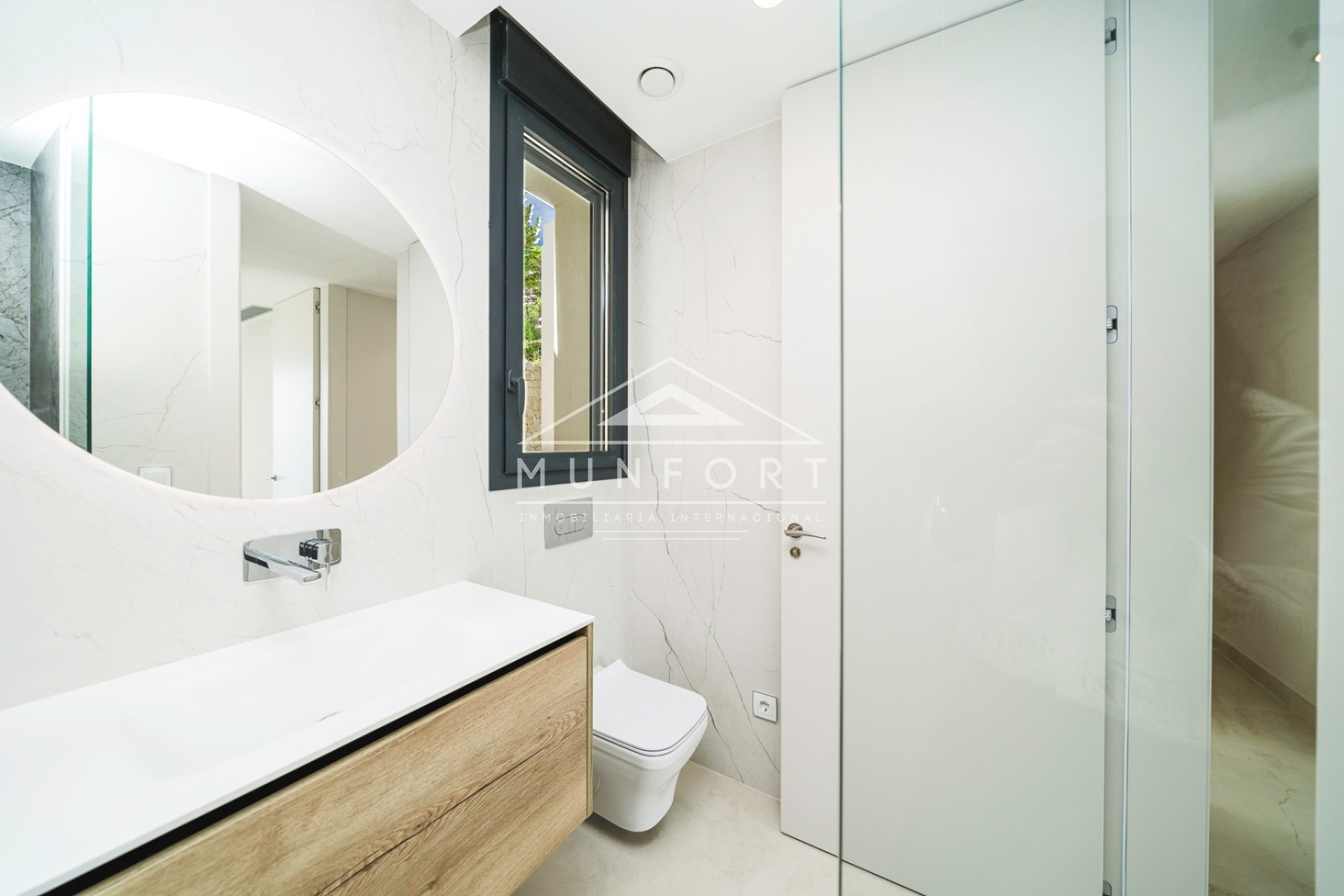 Resale - Terraced Houses -
Benidorm