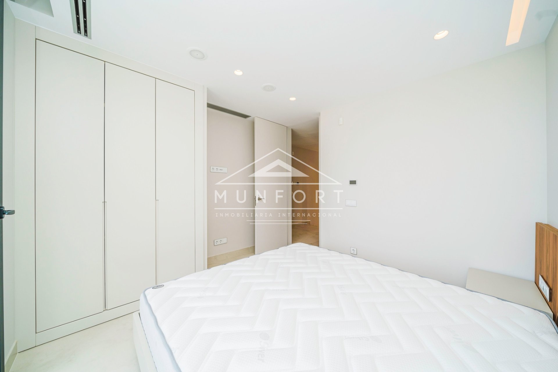 Resale - Terraced Houses -
Benidorm