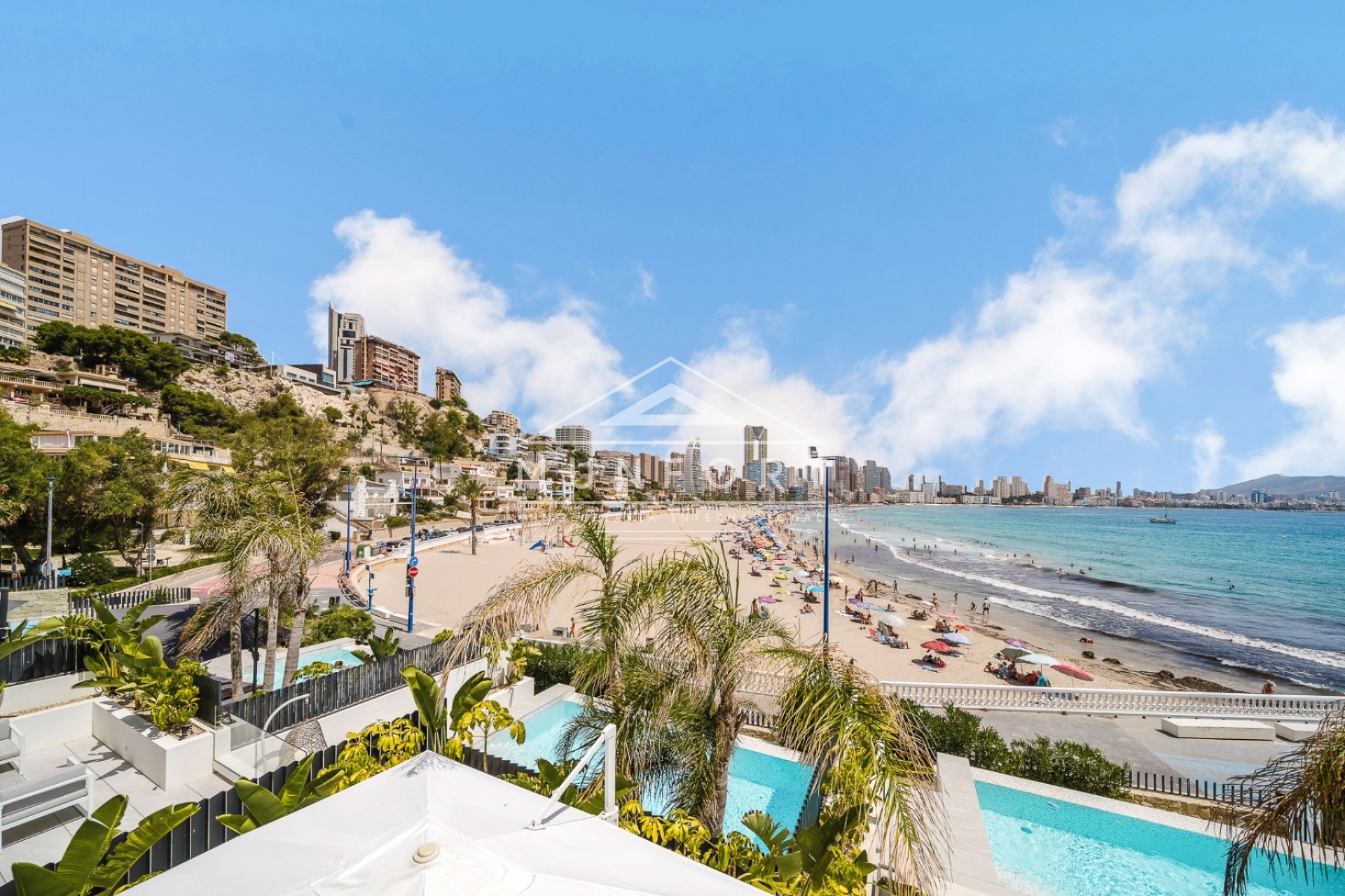 Resale - Terraced Houses -
Benidorm