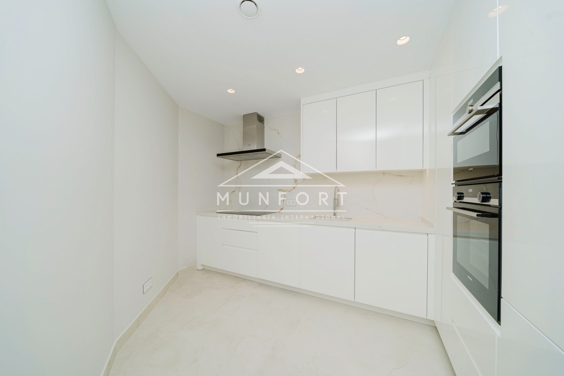 Resale - Terraced Houses -
Benidorm