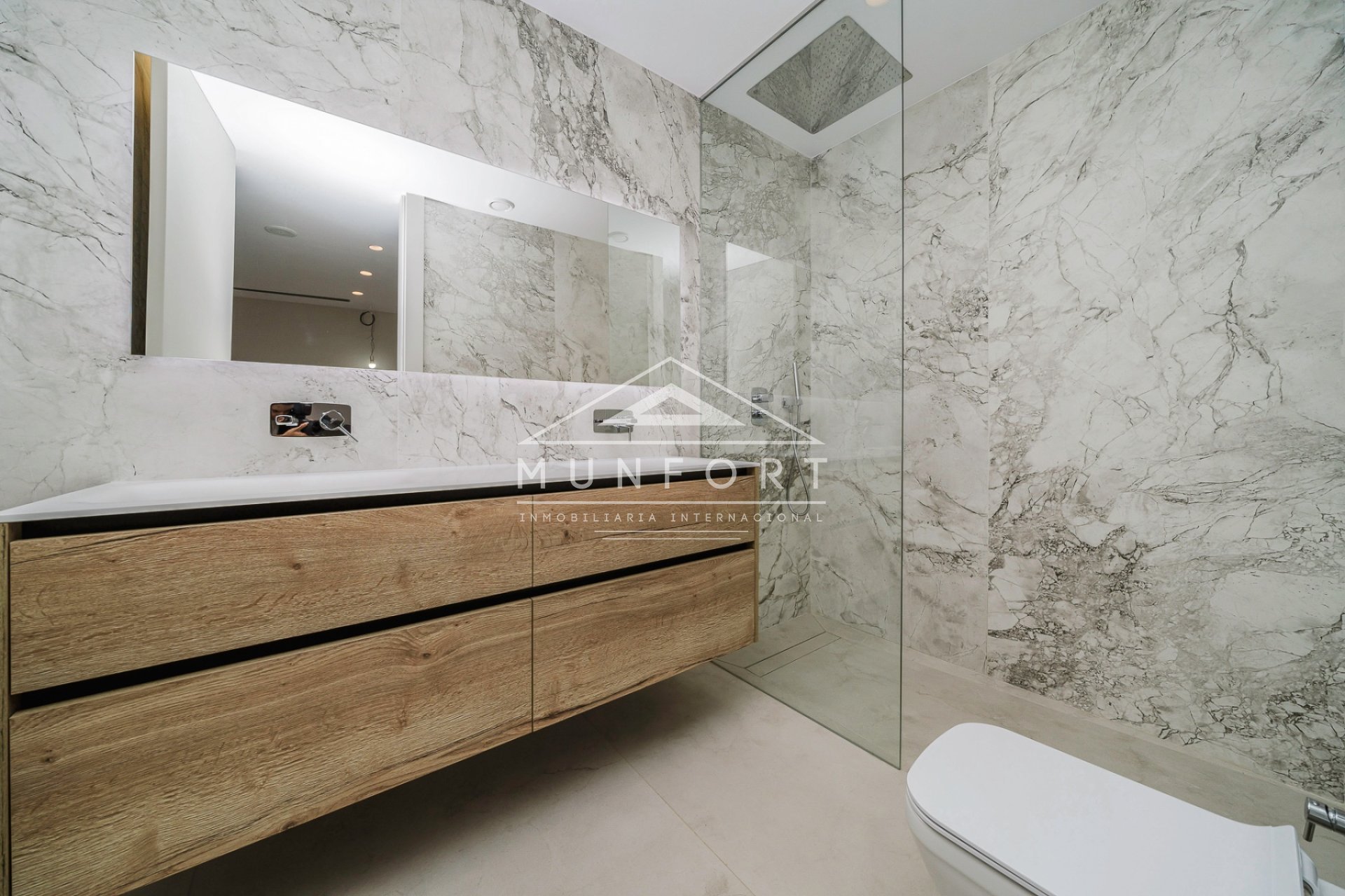 Resale - Terraced Houses -
Benidorm