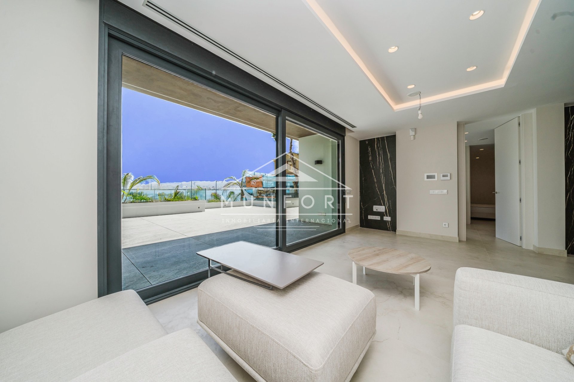 Resale - Terraced Houses -
Benidorm