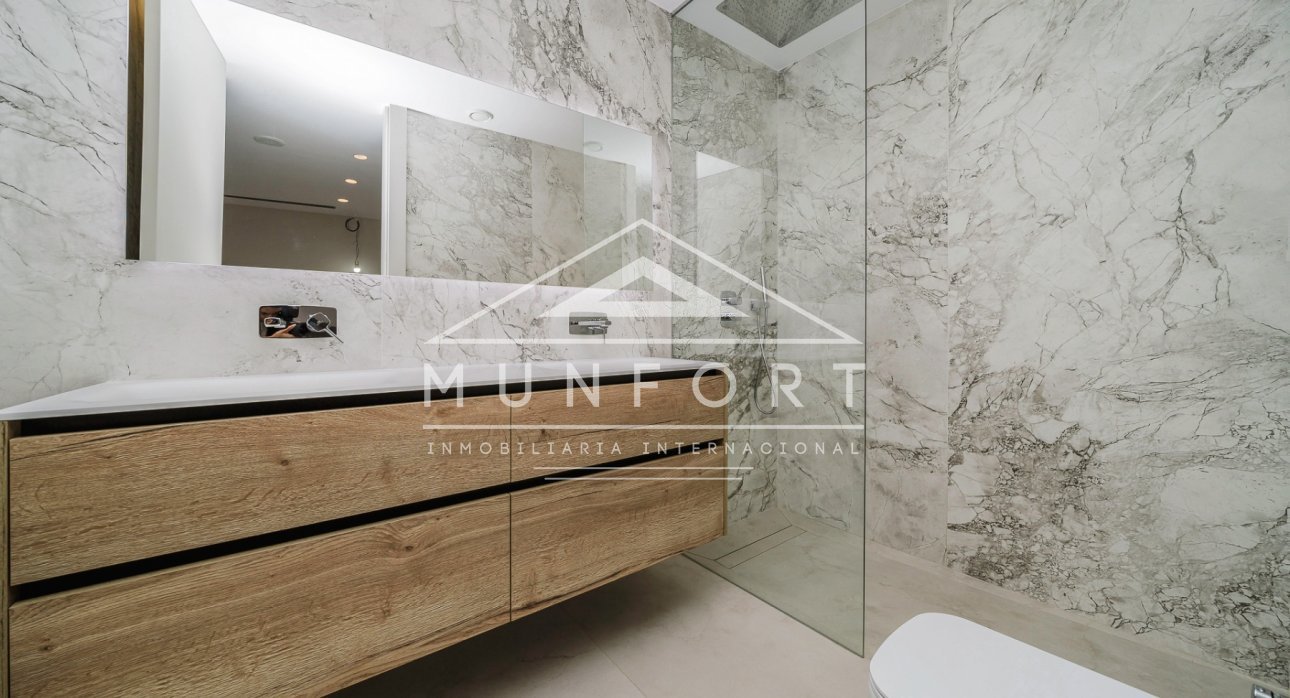 Resale - Terraced Houses -
Benidorm