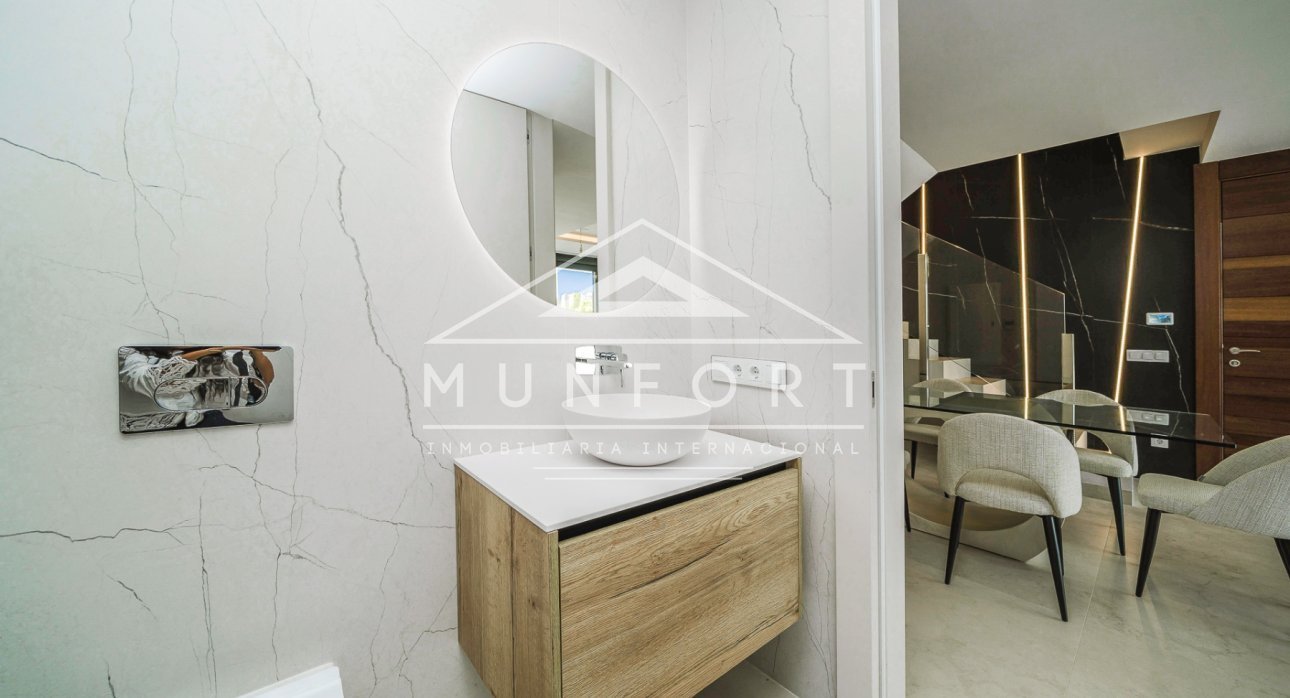 Resale - Terraced Houses -
Benidorm