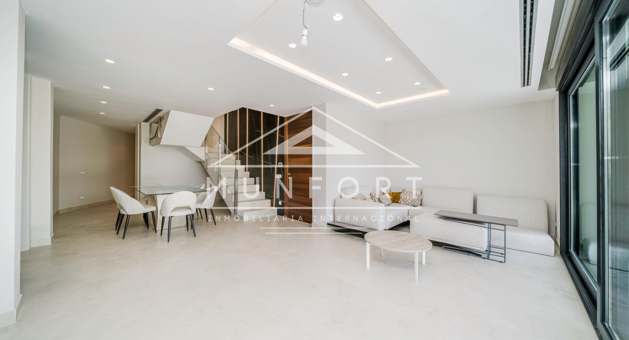 Resale - Terraced Houses -
Benidorm