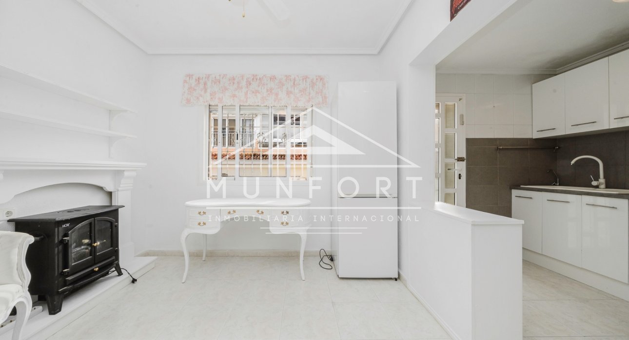 Resale - Terraced Houses -
Benijófar