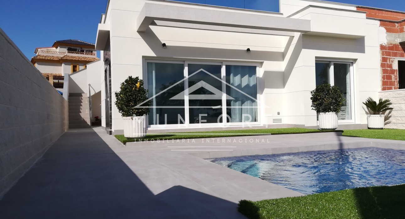 Resale - Terraced Houses -
Los Montesinos