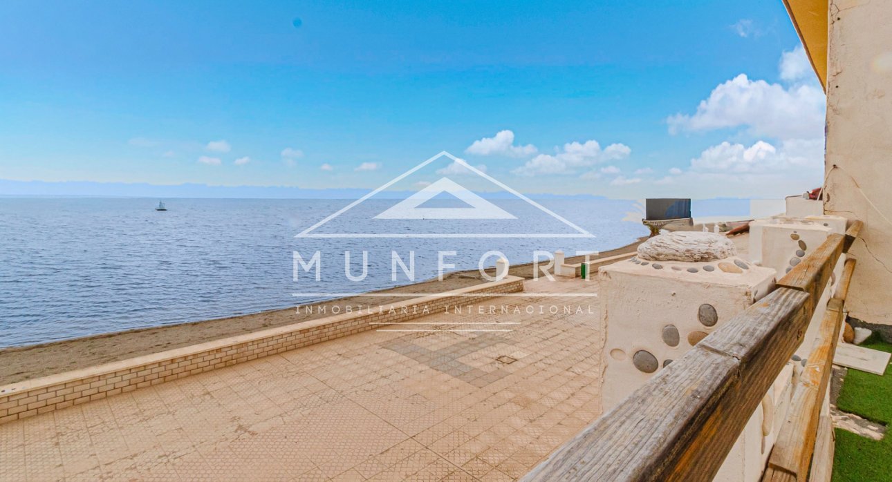 Resale - Terraced Houses -
Los Nietos