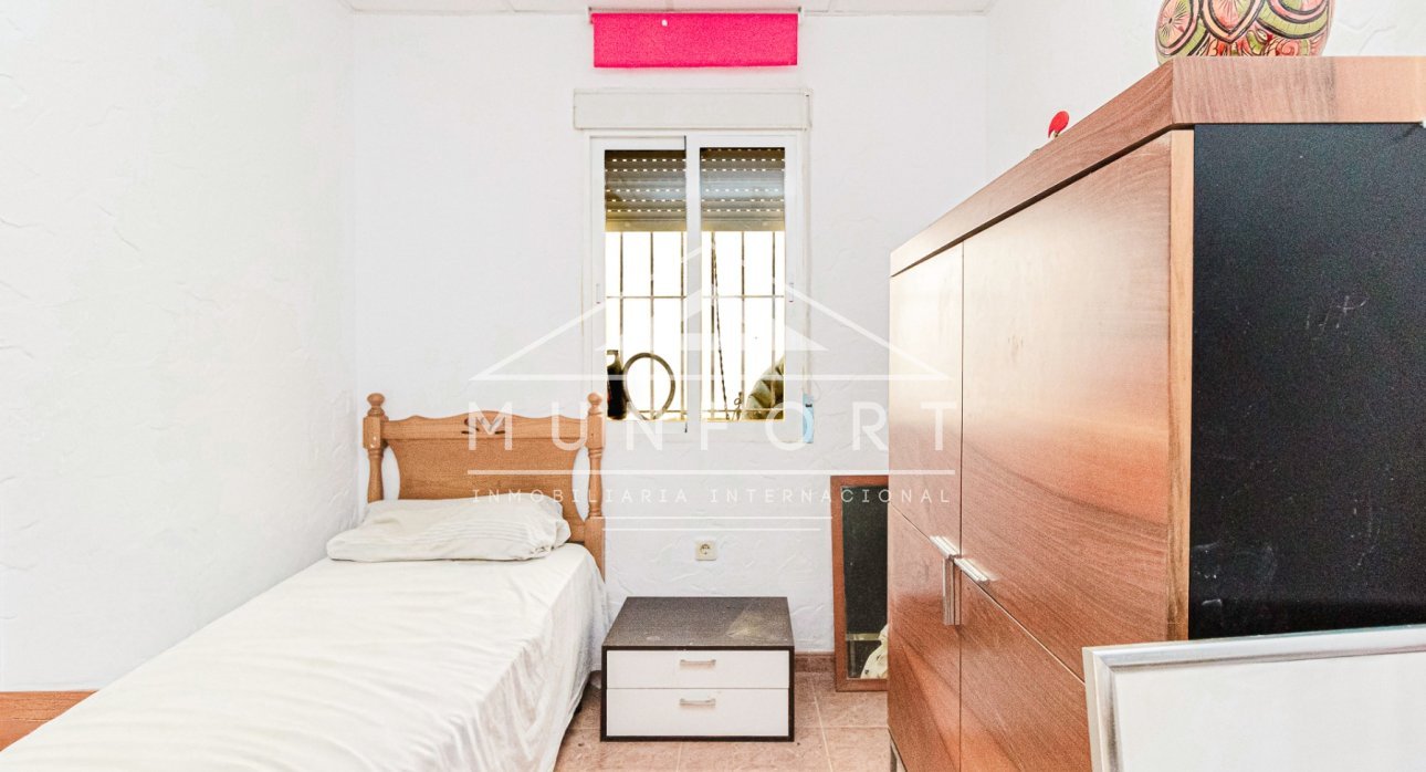 Resale - Terraced Houses -
Los Nietos