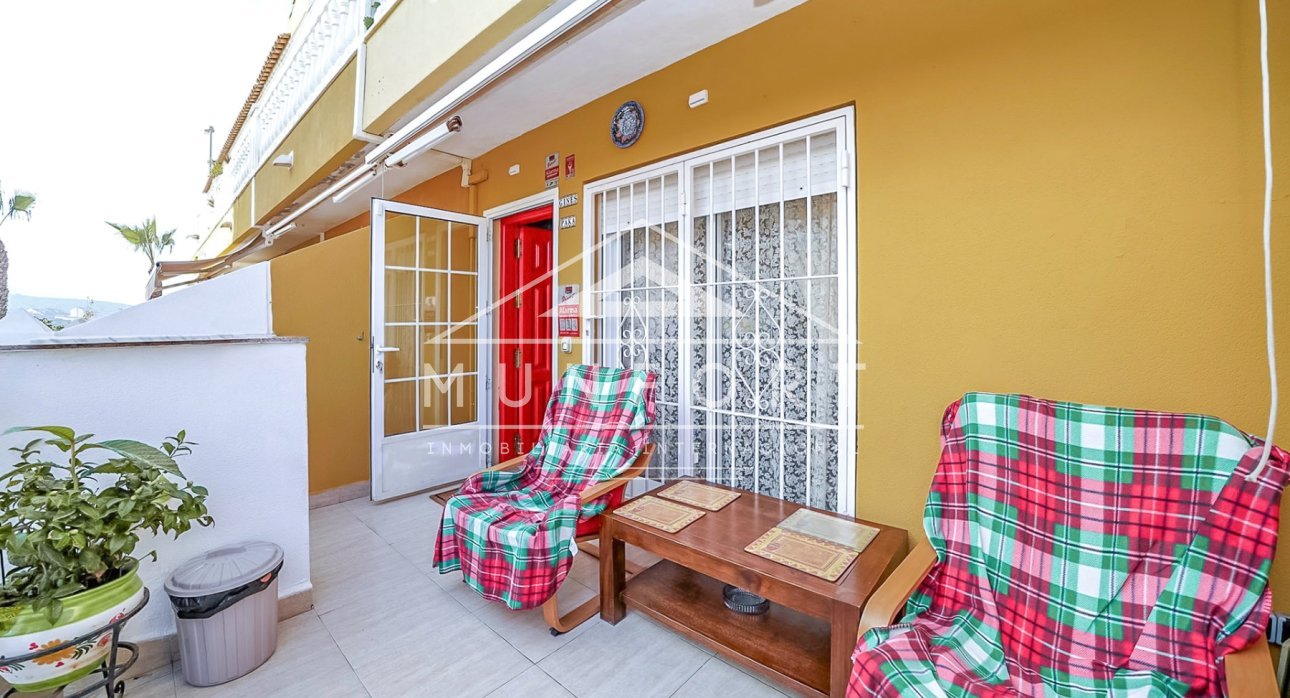 Resale - Terraced Houses -
Los Nietos