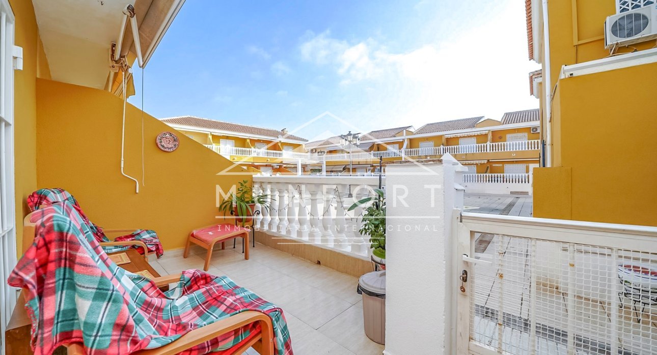 Resale - Terraced Houses -
Los Nietos