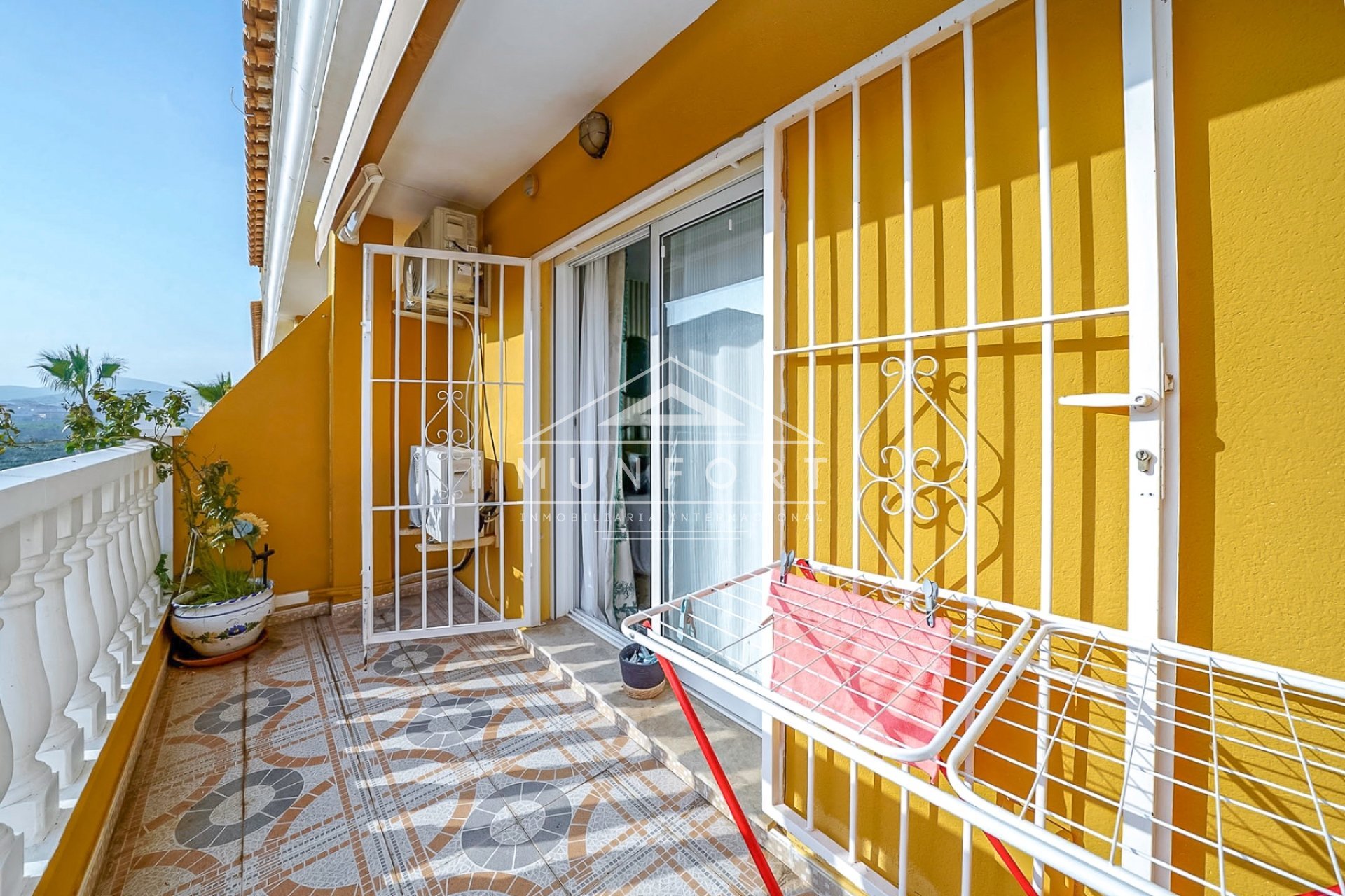 Resale - Terraced Houses -
Los Nietos