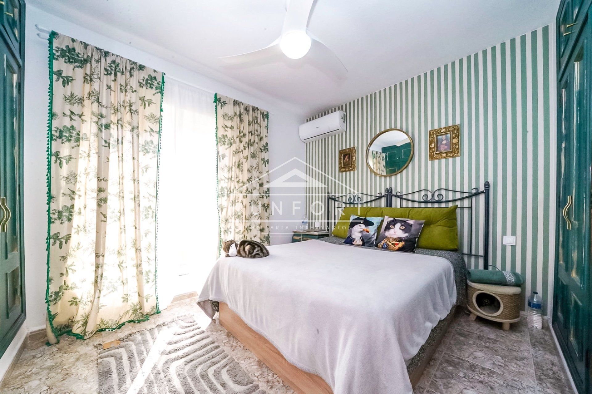 Resale - Terraced Houses -
Los Nietos