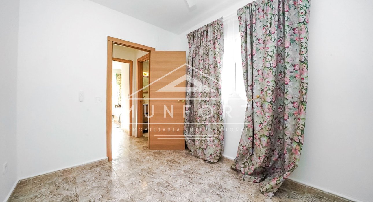 Resale - Terraced Houses -
Los Nietos