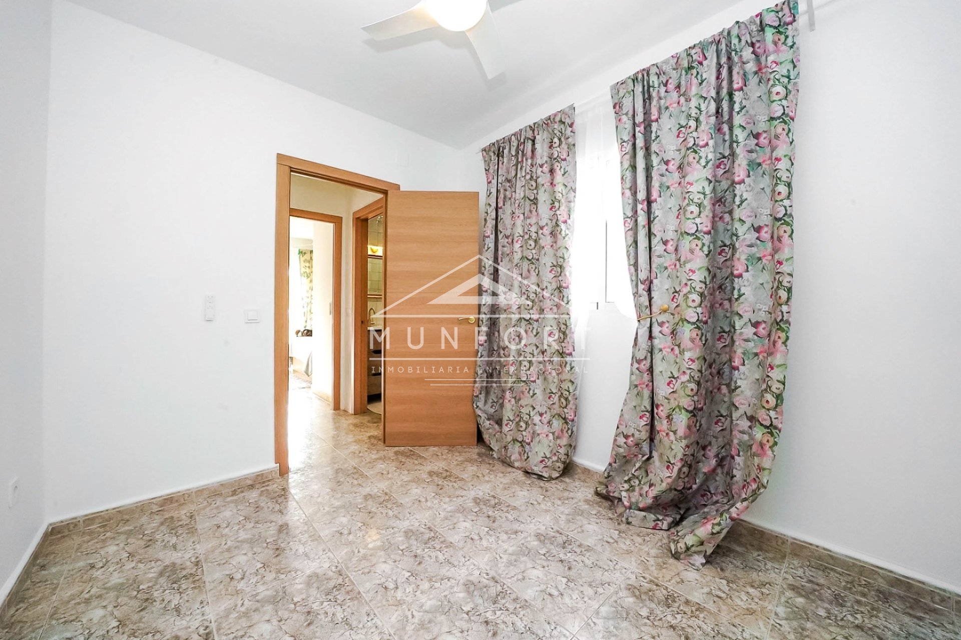 Resale - Terraced Houses -
Los Nietos