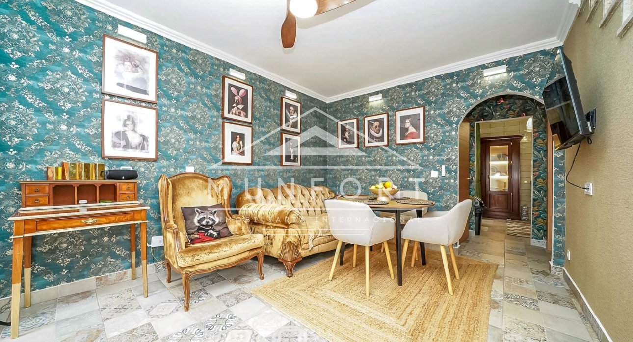 Resale - Terraced Houses -
Los Nietos