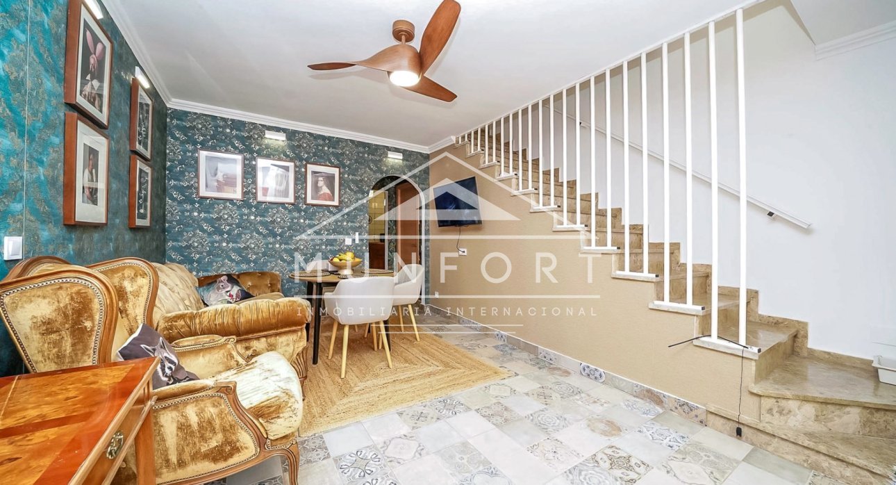 Resale - Terraced Houses -
Los Nietos