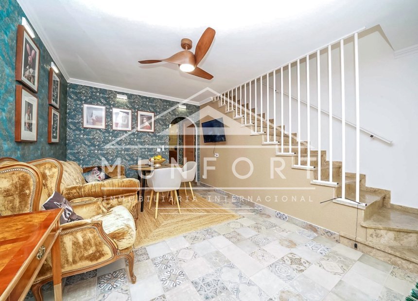 Resale - Terraced Houses -
Los Nietos