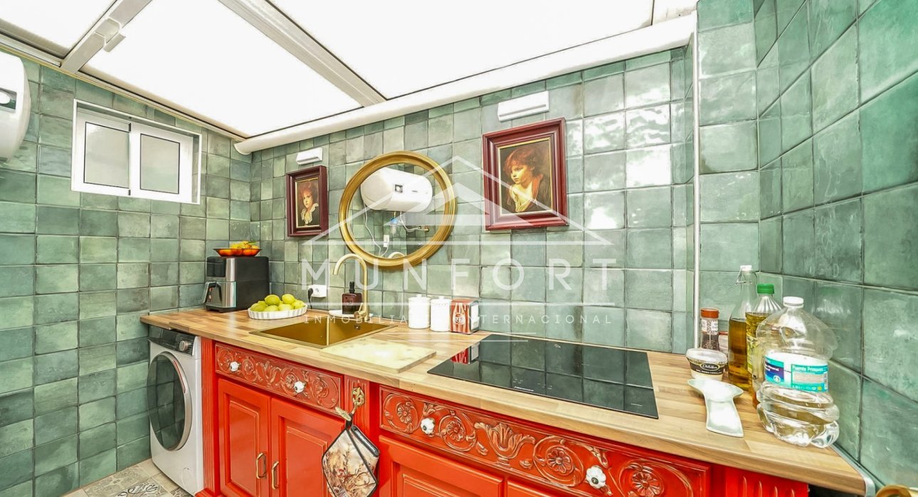 Resale - Terraced Houses -
Los Nietos