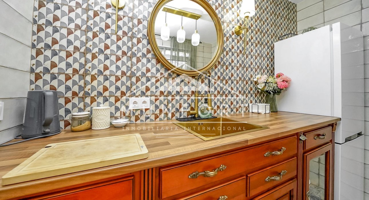 Resale - Terraced Houses -
Los Nietos