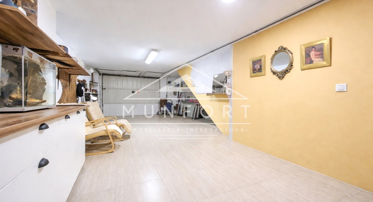 Resale - Terraced Houses -
Los Nietos