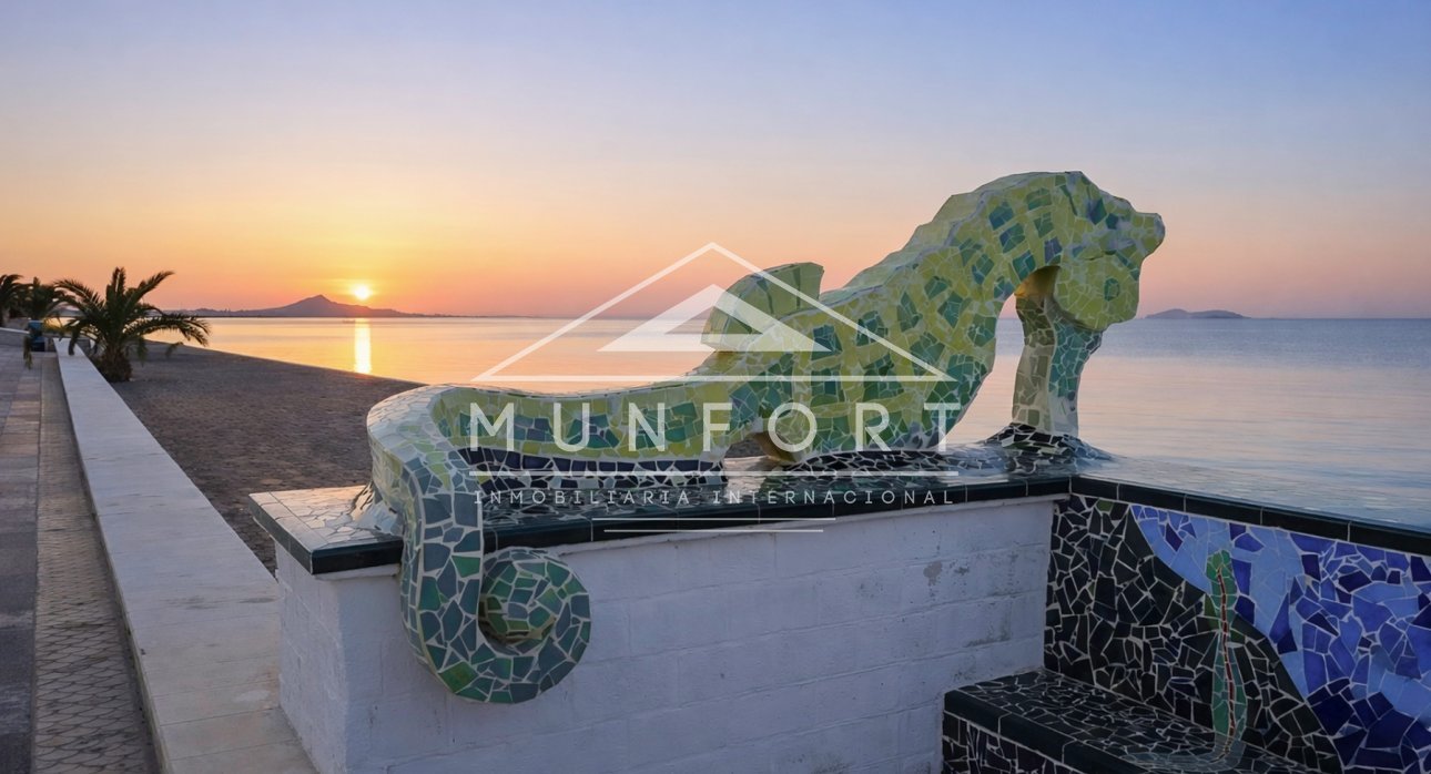 Resale - Terraced Houses -
Los Nietos