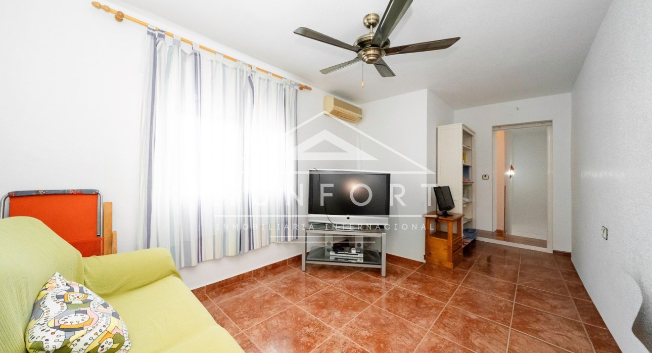 Resale - Terraced Houses -
Los Urrutias - El Carmol&iacute;