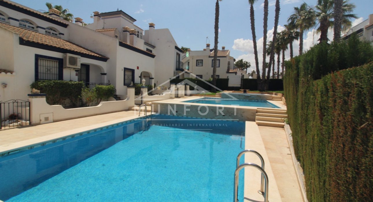 Resale - Terraced Houses -
Orihuela Costa - Villamartín