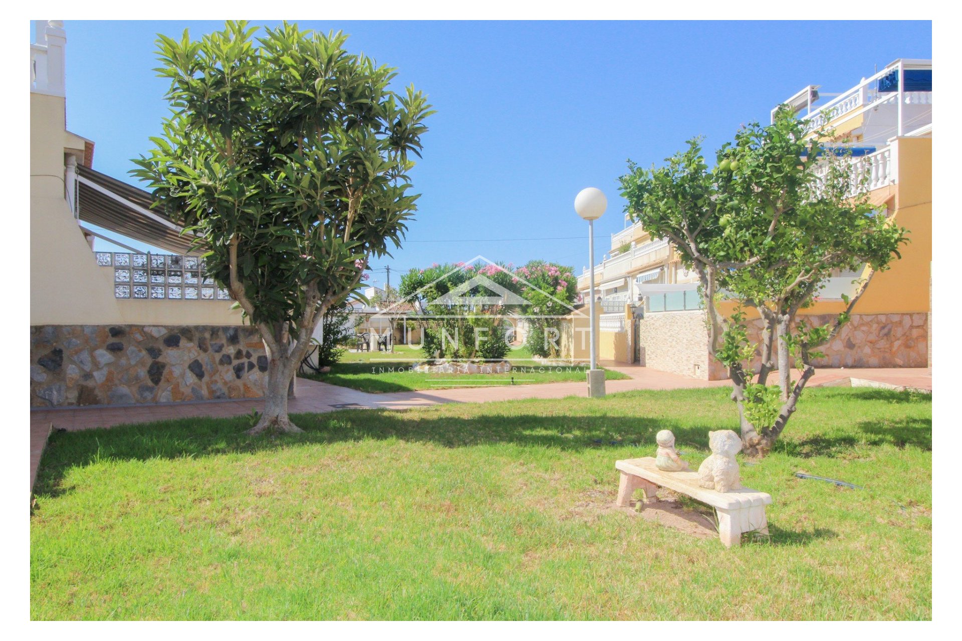 Resale - Terraced Houses -
Orihuela Costa