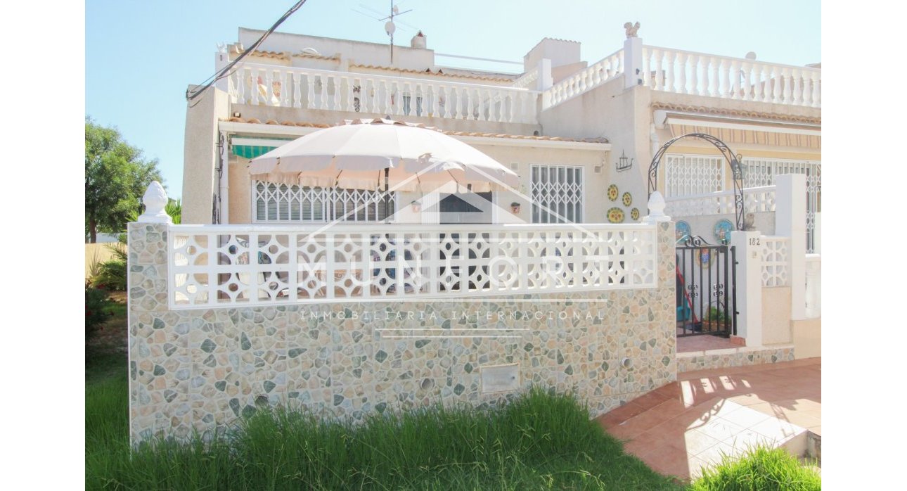 Resale - Terraced Houses -
Orihuela Costa