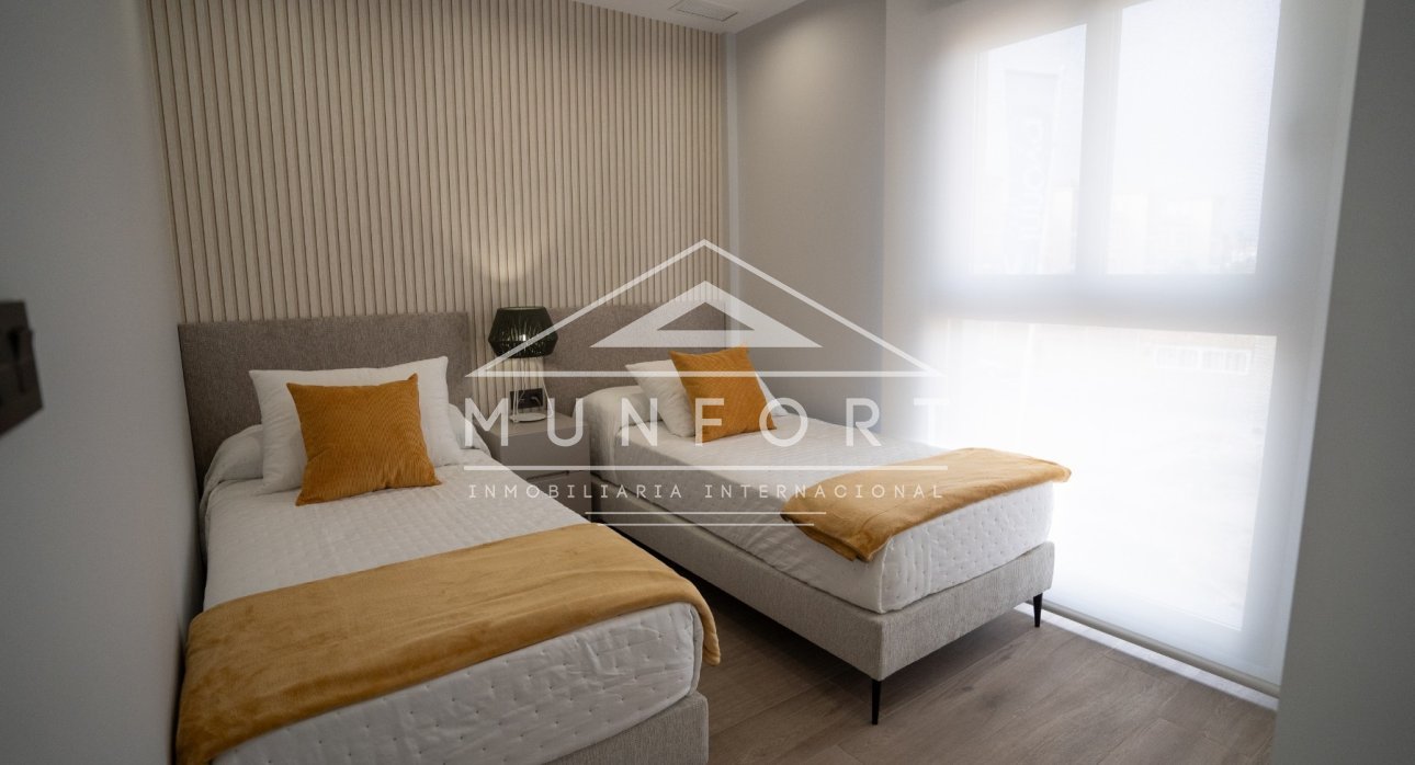 Resale - Terraced Houses -
Orihuela