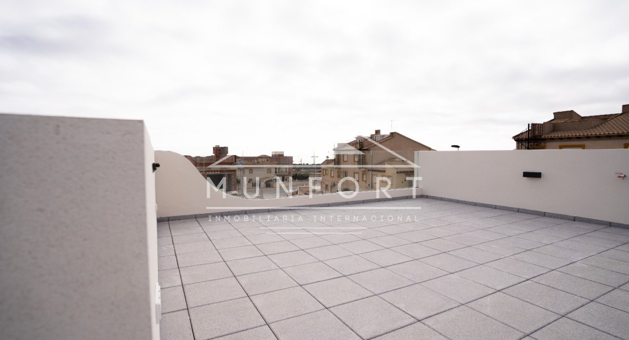 Resale - Terraced Houses -
Orihuela