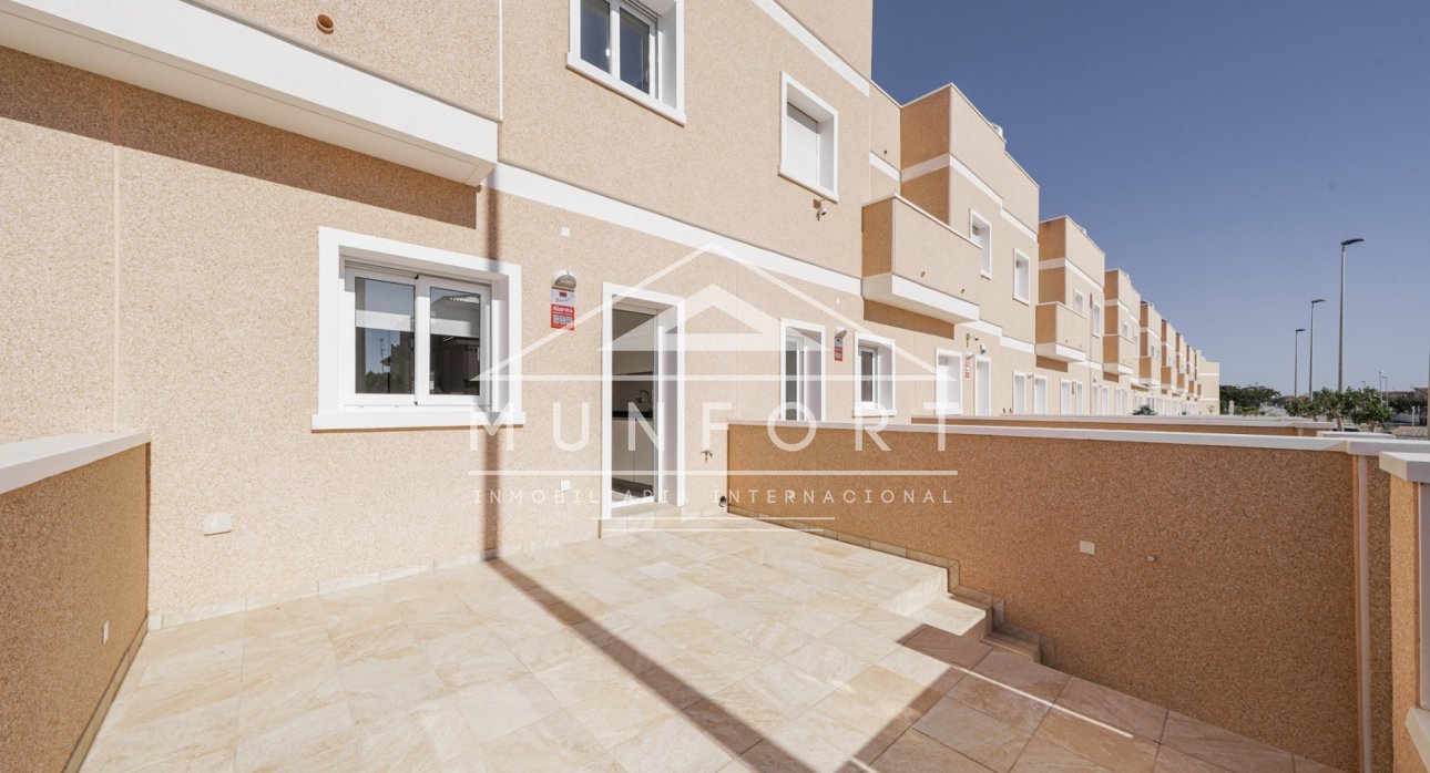 Resale - Terraced Houses -
Pilar de la Horadada - Torre de la Horadada