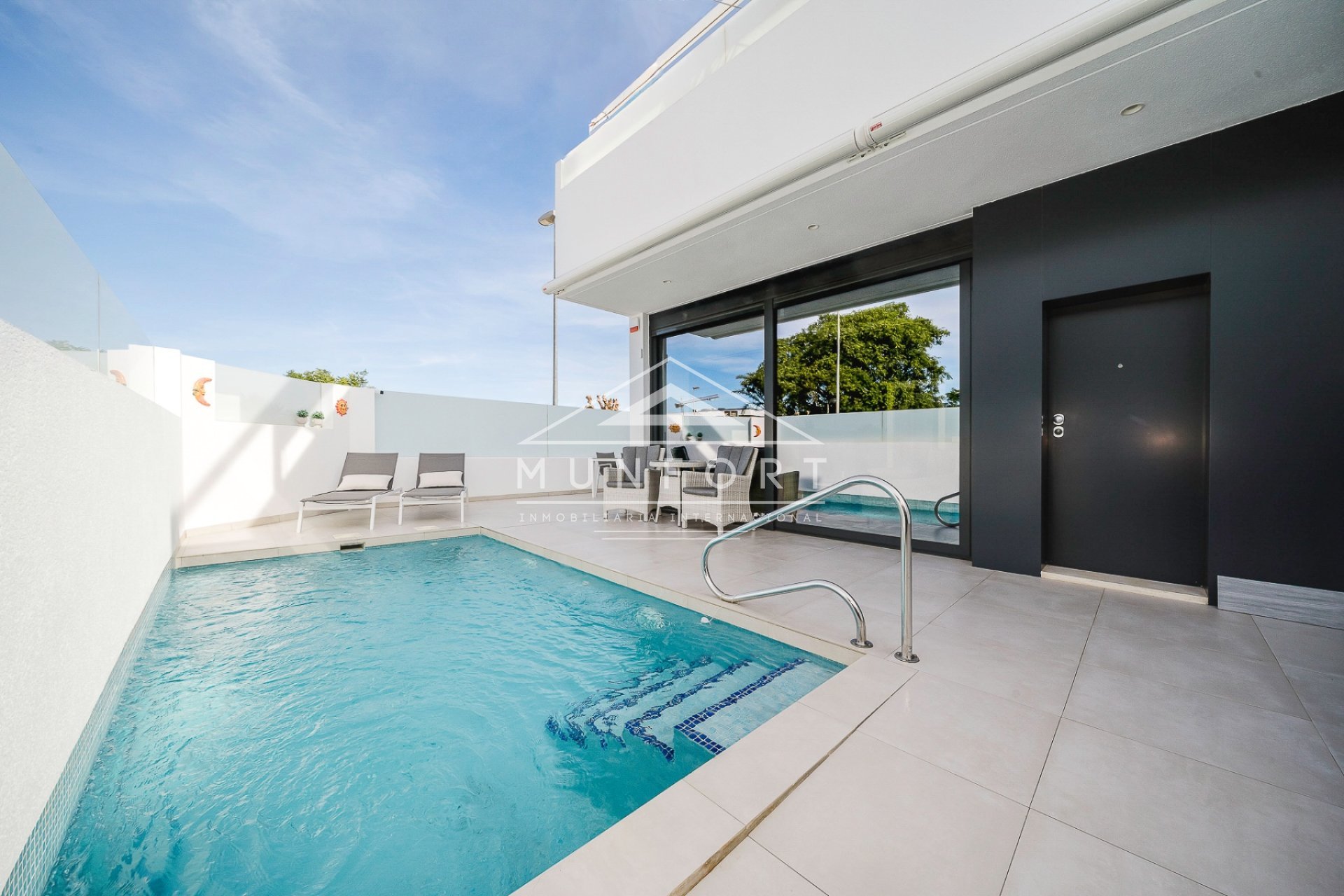 Resale - Terraced Houses -
Pilar de la Horadada