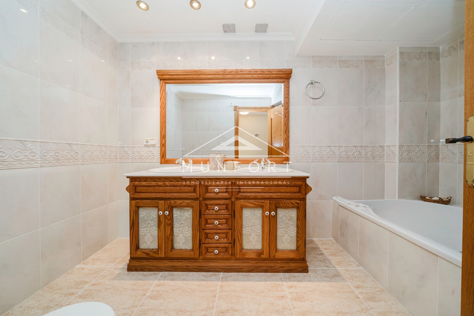 Resale - Terraced Houses -
Pilar de la Horadada