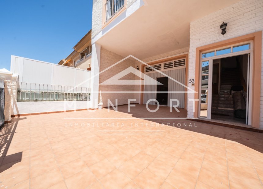 Resale - Terraced Houses -
Pilar de la Horadada