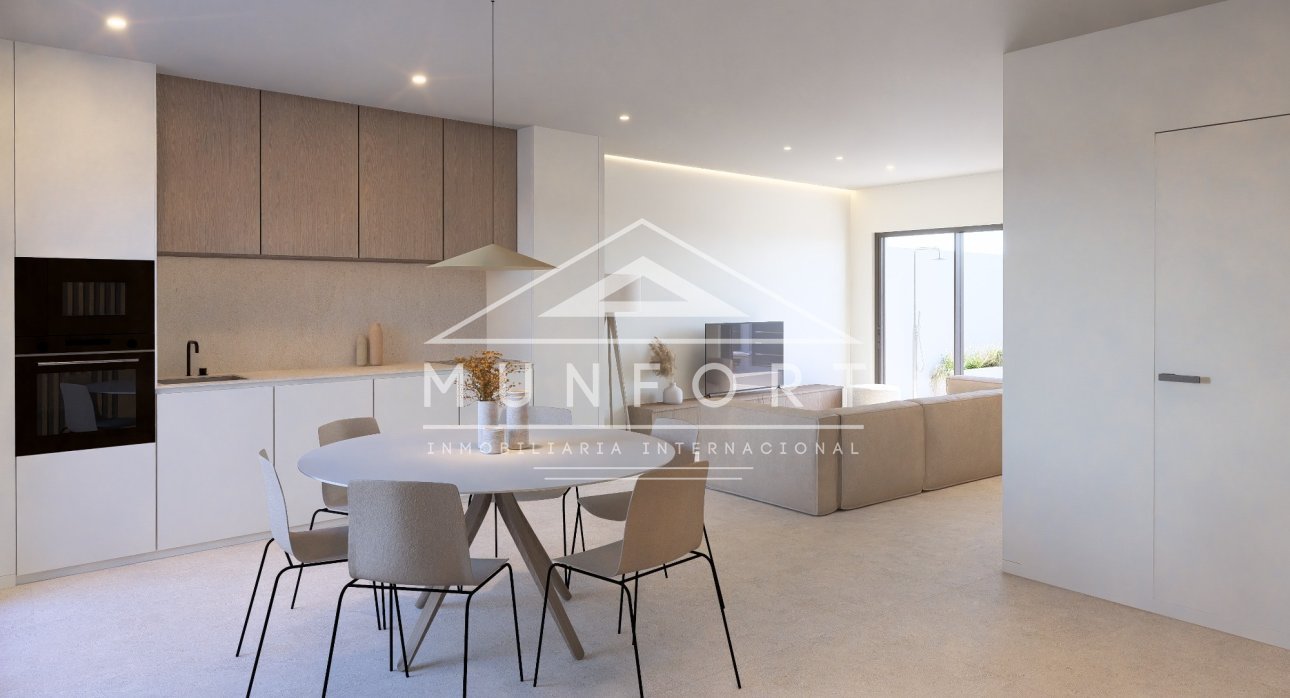 Resale - Terraced Houses -
Roldán