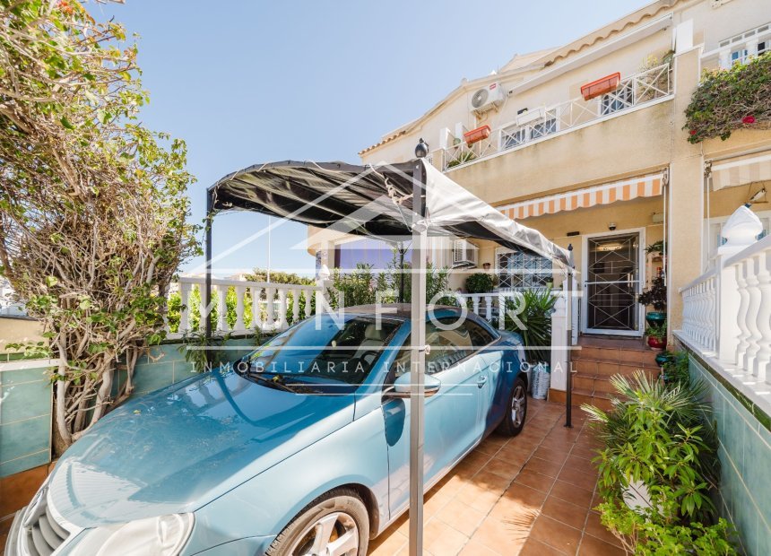 Resale - Terraced Houses -
Torrevieja - Torreta III - Torrevieja