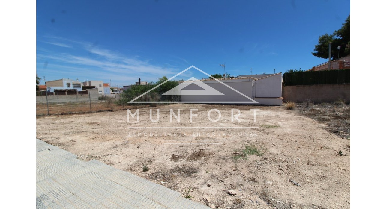 Resale - Urban Plots -
Los Urrutias - EL CARMOLI