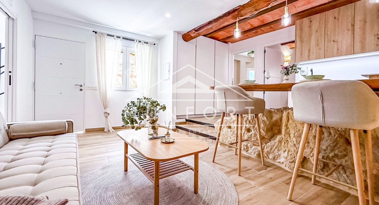 Resale - Villas -
Albacete - Elche de la Sierra/Villares