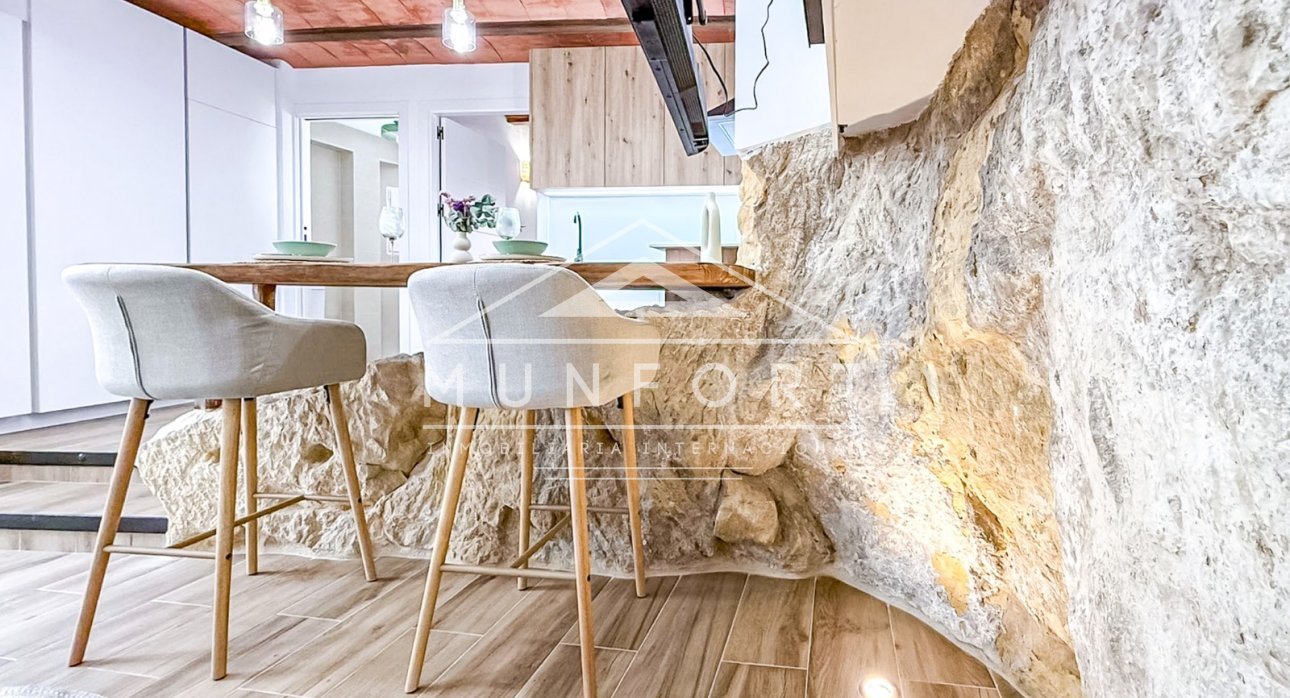 Resale - Villas -
Albacete - Elche de la Sierra/Villares