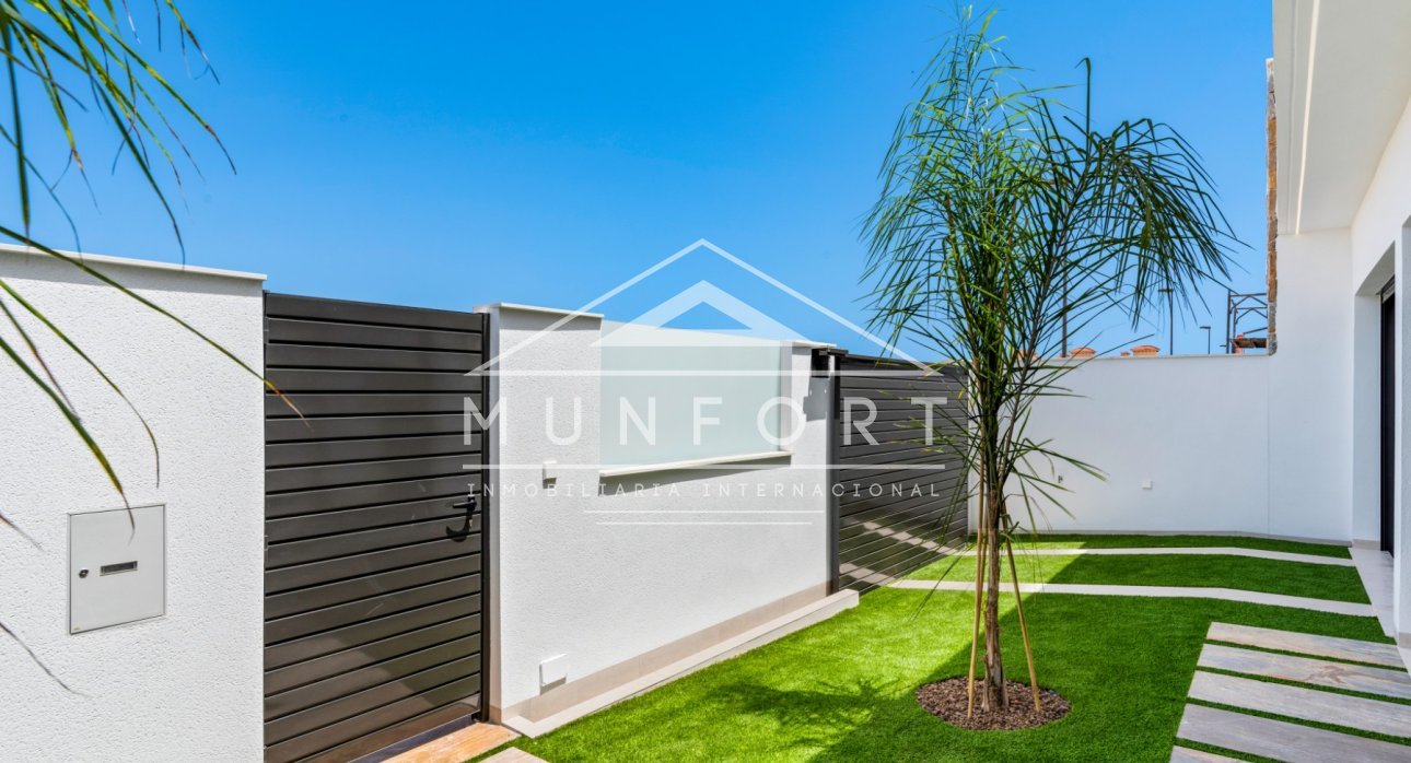 Resale - Villas -
Alcázares, Los