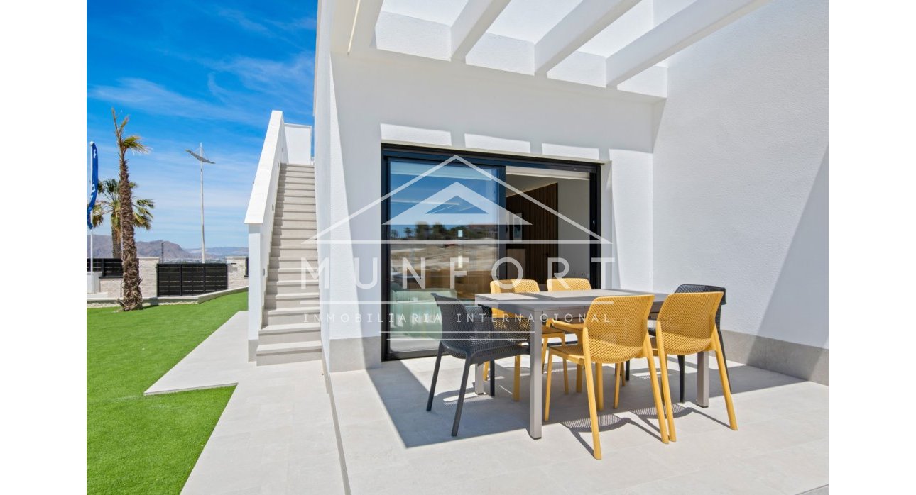 Resale - Villas -
Algorfa