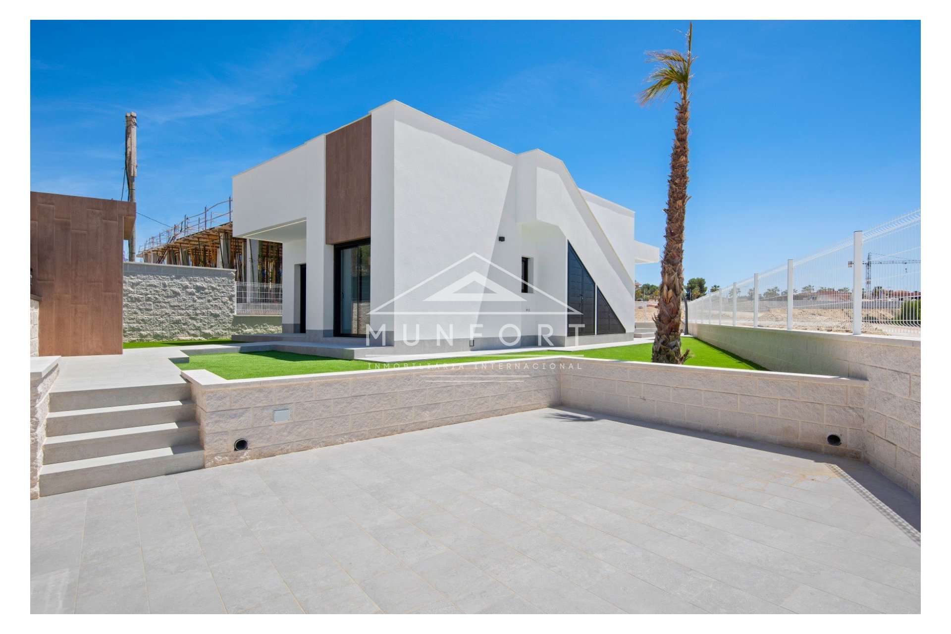 Resale - Villas -
Algorfa